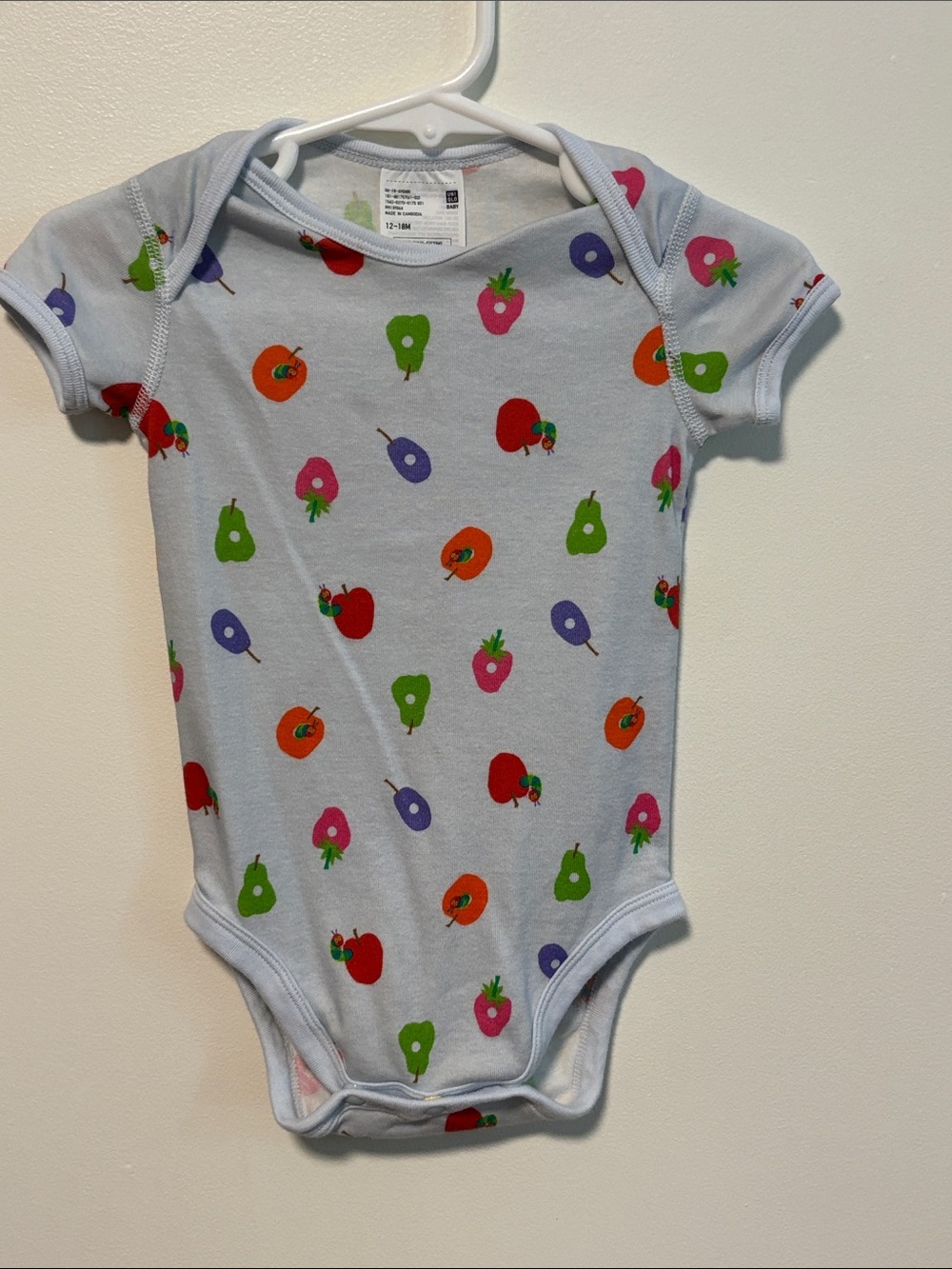 Uniqlo Light Blue Baby Bodysuit with Eric Carle Print